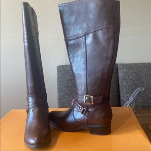 Unisa boots